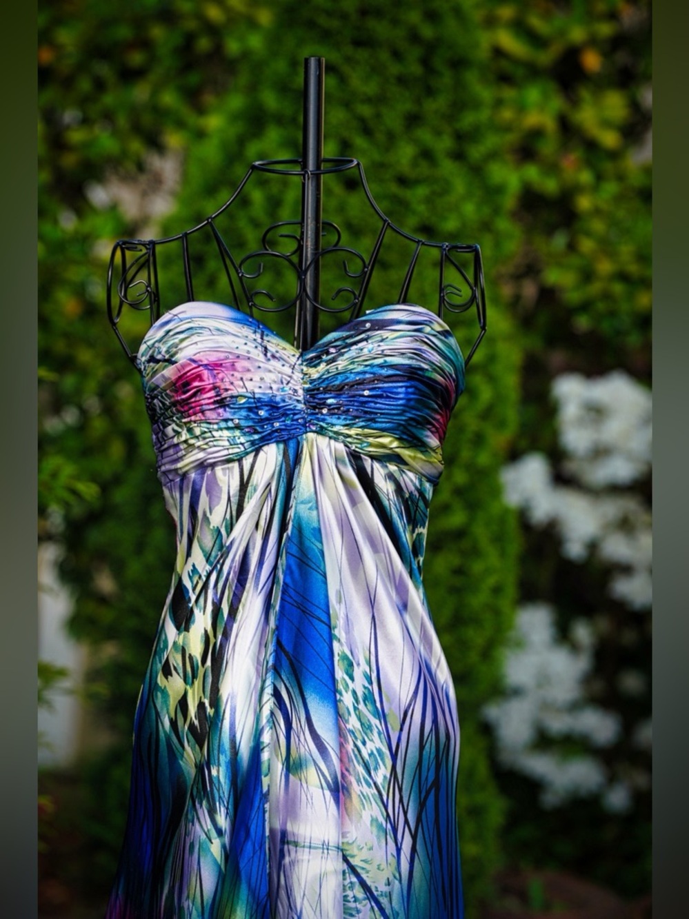 Cinderella Multi-Color Abstract Print Gown - Size 6 - Picture 3 of 5